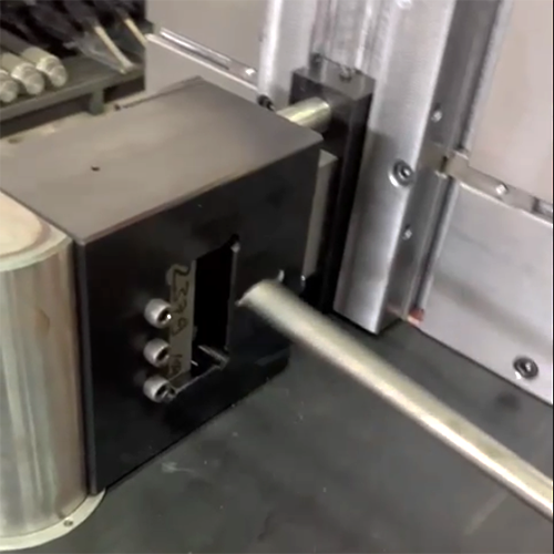 Rod cutting device for a Horizontal press brake