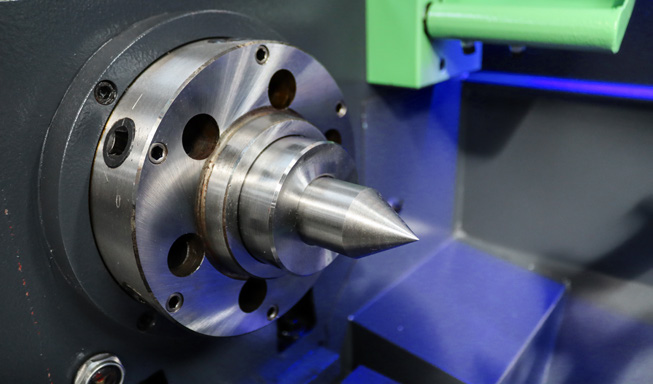 Centre Tool in Tailstock for the LT 460/2000 Precision Metal Lathe with 460 mm Swing and 2000 mm Centres frontal view