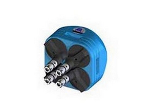 Four-head square pattern multi drill head for four-hole drilling operations